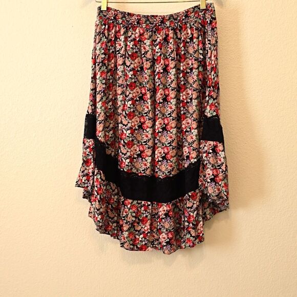 Free People Dresses & Skirts - Free People floral bohemian skirt size large